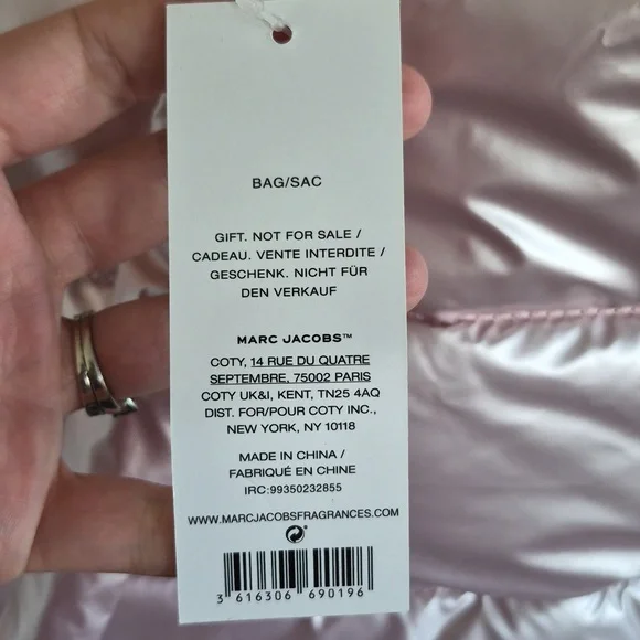 Marc Jacobs Light Pink Travel Bag NWT - Picture 5 of 8